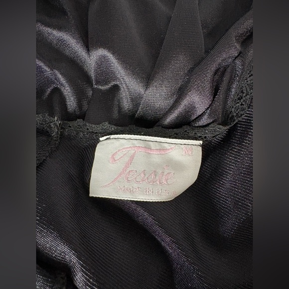 Vintage Tessie Slip Black Lace Heart Detail Size Medium - Picture 7 of 9